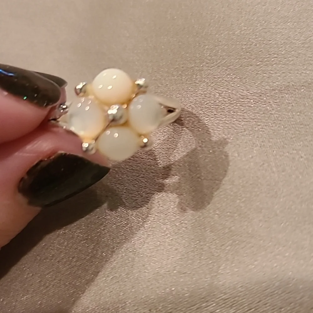 Sterling silver flower ring - Picture 6 of 6